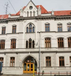 škola